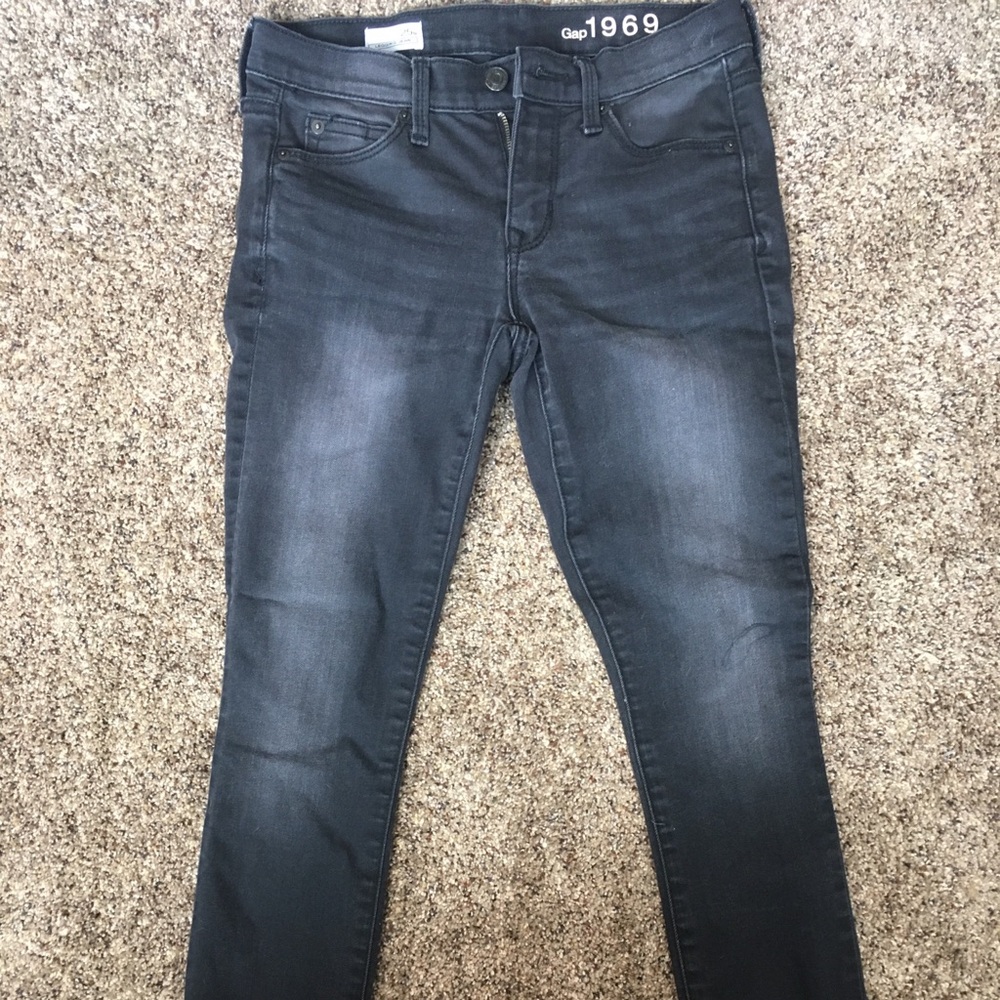 Black skinny jeans